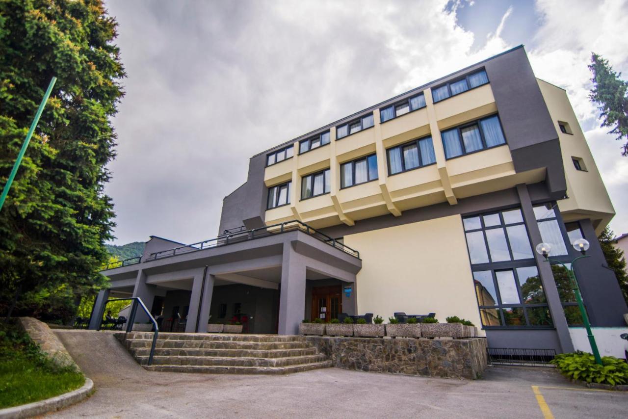 Hotel Prebold Bagian luar foto