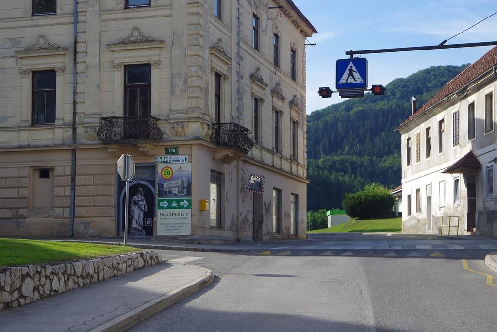Hotel Prebold Bagian luar foto