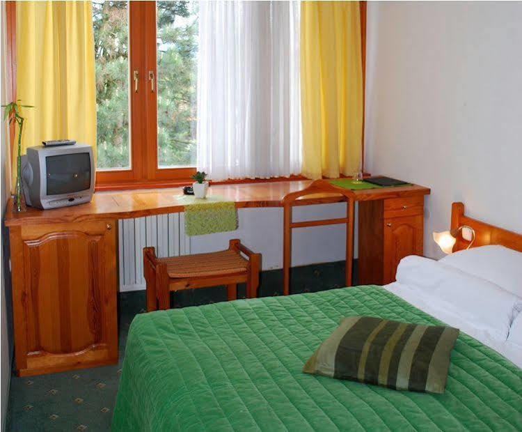 Hotel Prebold Bagian luar foto