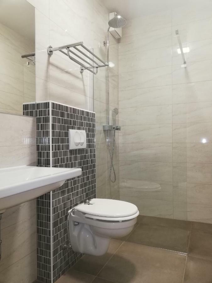Hotel Prebold Bagian luar foto